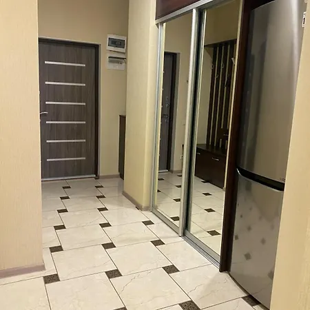 Apartament Spacious Right Next To The Odessa